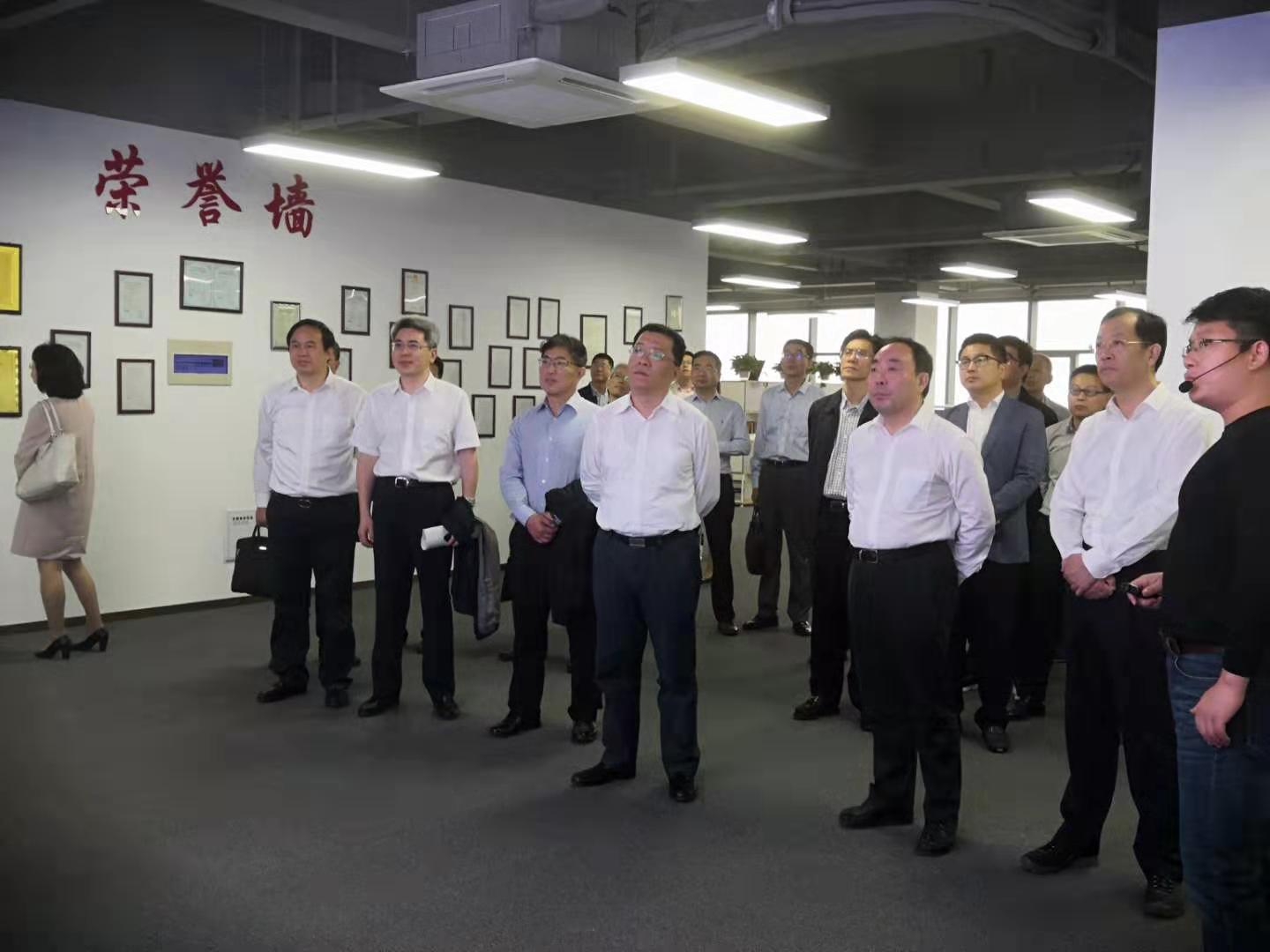 常州市市長、市委副書記都來了，他們在看什么？